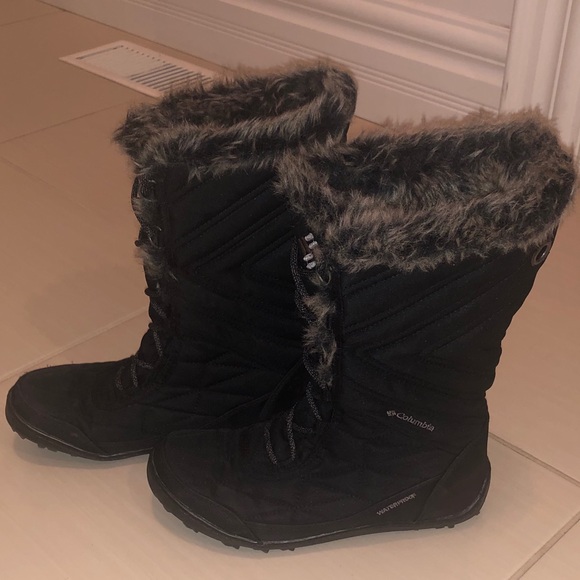 Columbia Winter Snow Boots - Picture 2 of 3